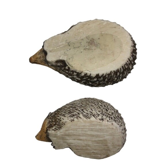 Hedgehog Figurine Pair Momma and Baby Resin 3" and 2" - Picture 5 of 5
